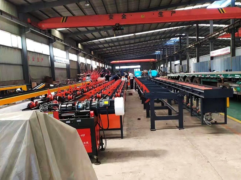 數(shù)控鋸切套絲打磨液壓剪切生產(chǎn)線廠家